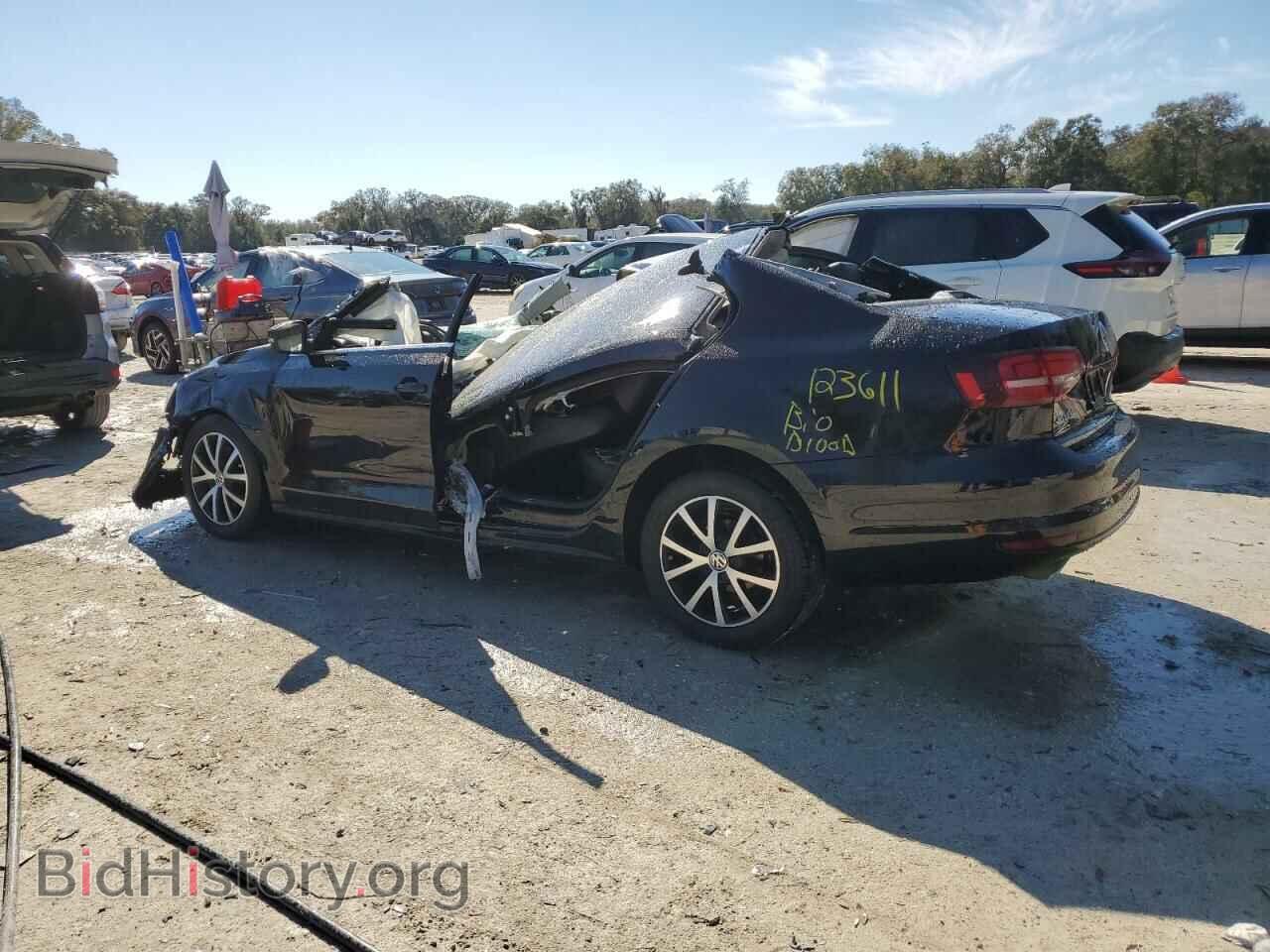 2017 VOLKSWAGEN JETTA - VIN: 3VWDB7AJ2HM305856 - Фото 2
