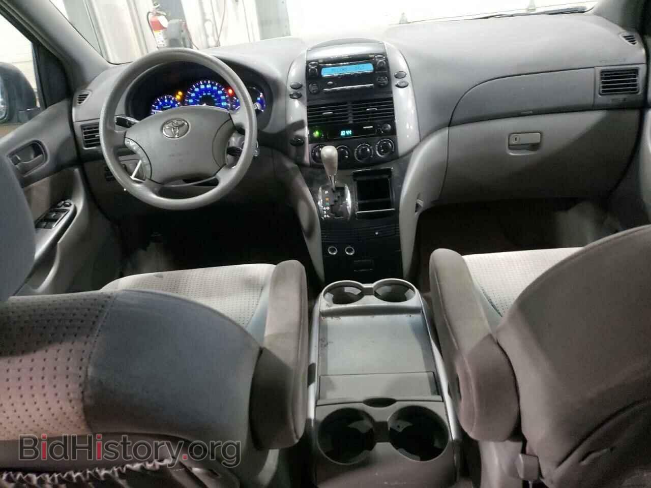 2010 TOYOTA All Models - VIN: 5TDJK4CC0AS029735 - Фото 8