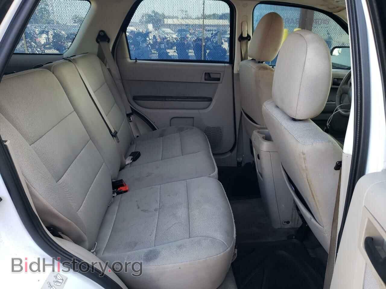 2010 FORD ESCAPE - VIN: 1FMCU0D70AKB89033 - Photo 6