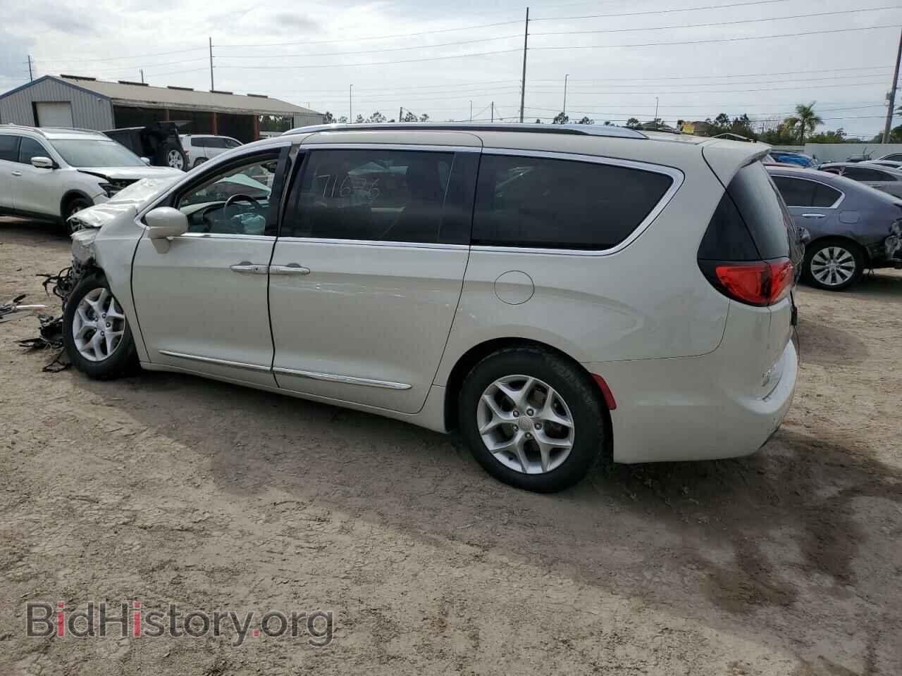 2019 CHRYSLER PACIFICA - VIN: 2C4RC1BG9KR588438 - Фото 2
