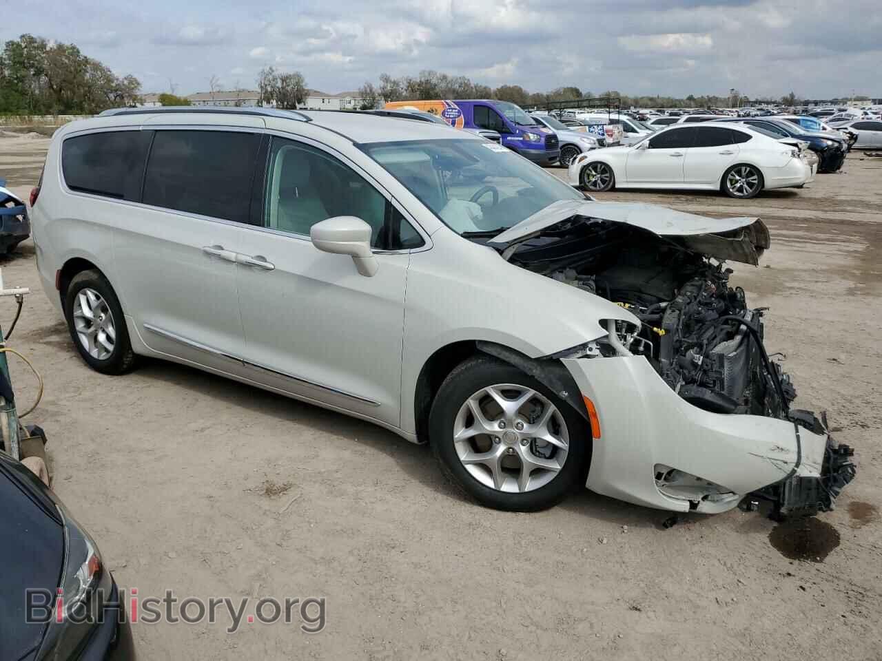 2019 CHRYSLER PACIFICA - VIN: 2C4RC1BG9KR588438 - Фото 4