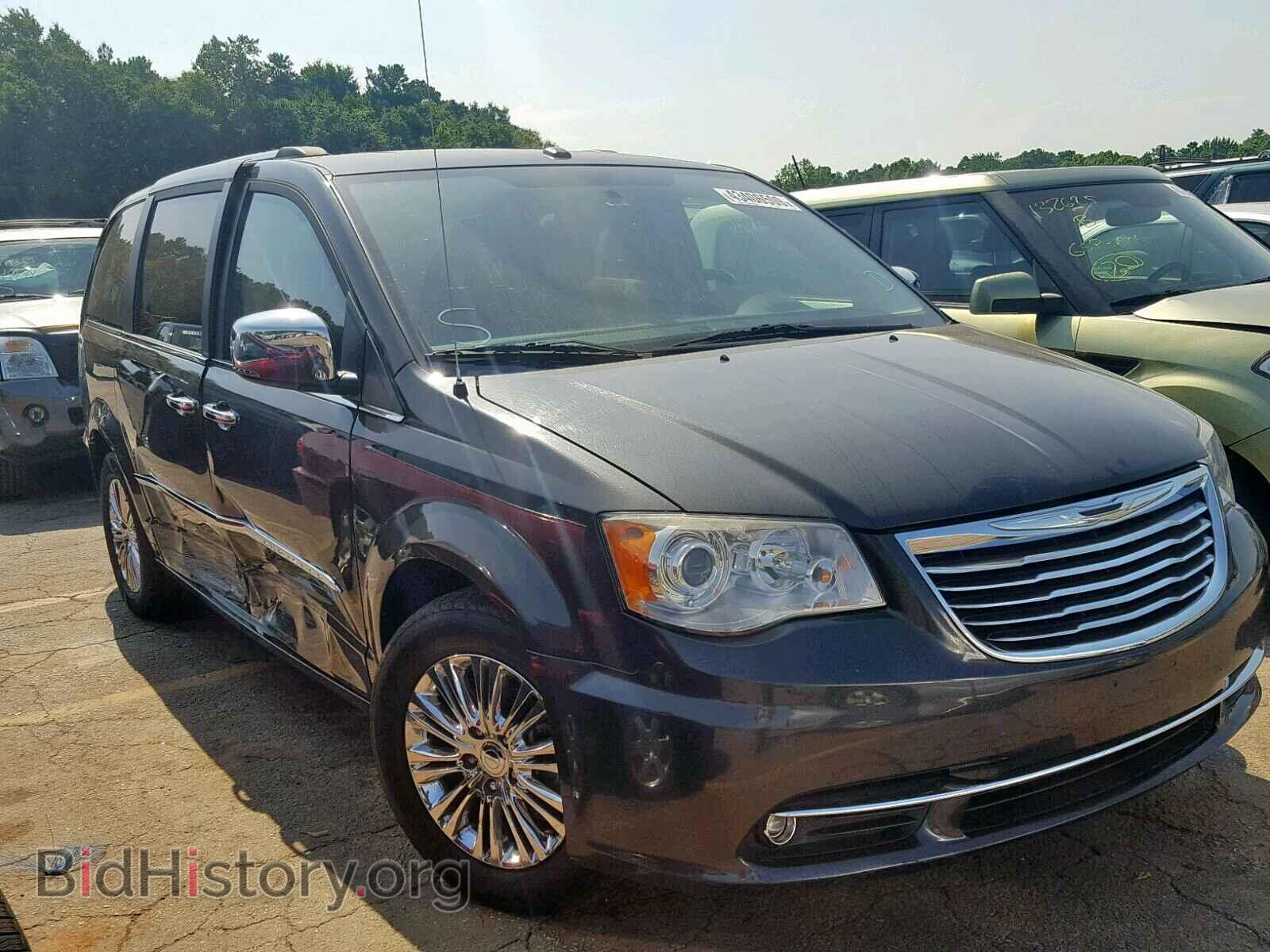 Photo 2A4RR6DG2BR697729 - CHRYSLER TOWN & COU 2011