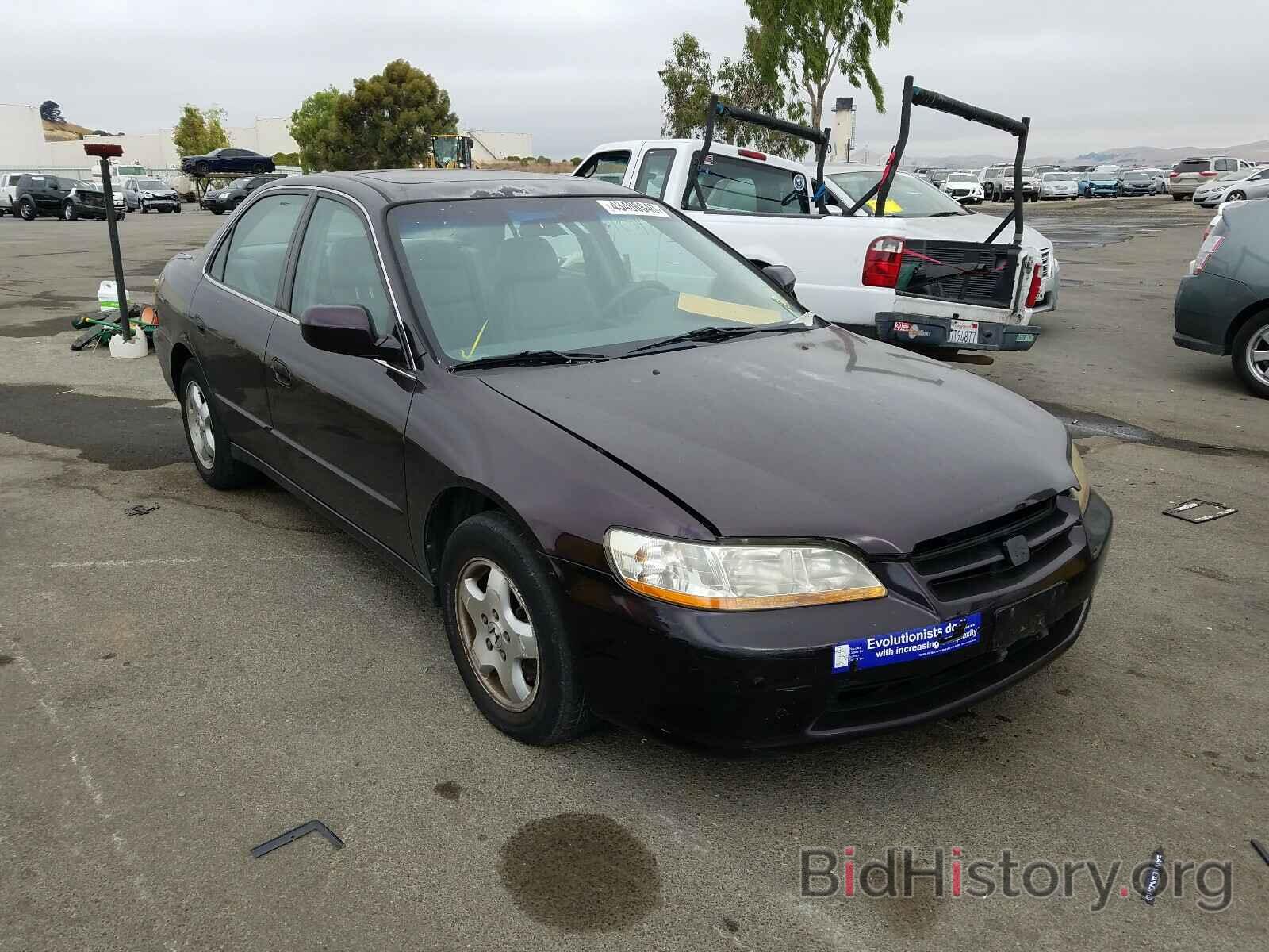 Photo 1HGCG1656XA039330 - HONDA ACCORD 1999