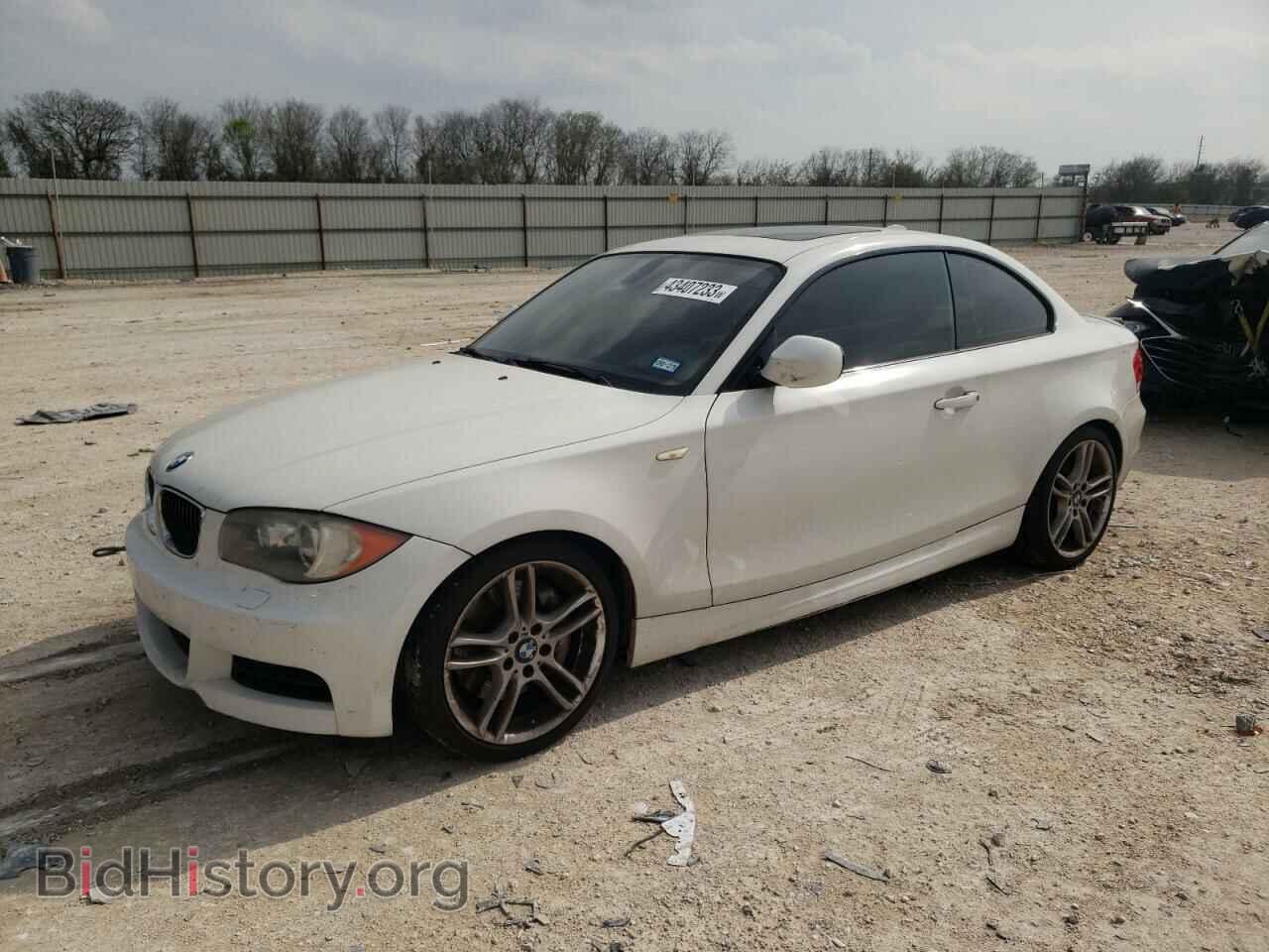 Photo WBAUC9C57BVM09197 - BMW 1 SERIES 2011
