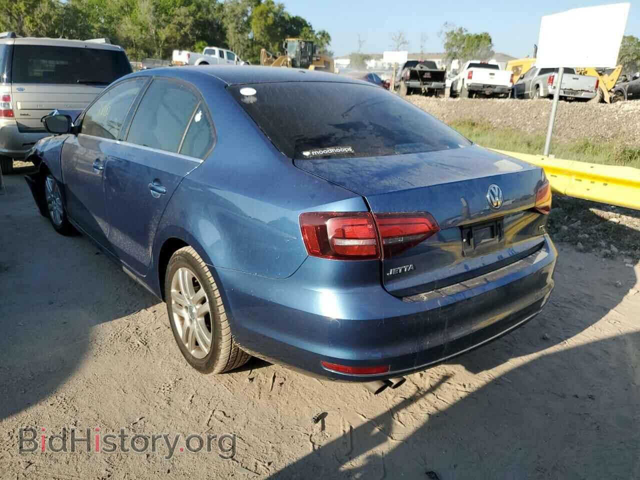 2017 VOLKSWAGEN JETTA - VIN: 3VW2B7AJXHM244697 - Photo 2