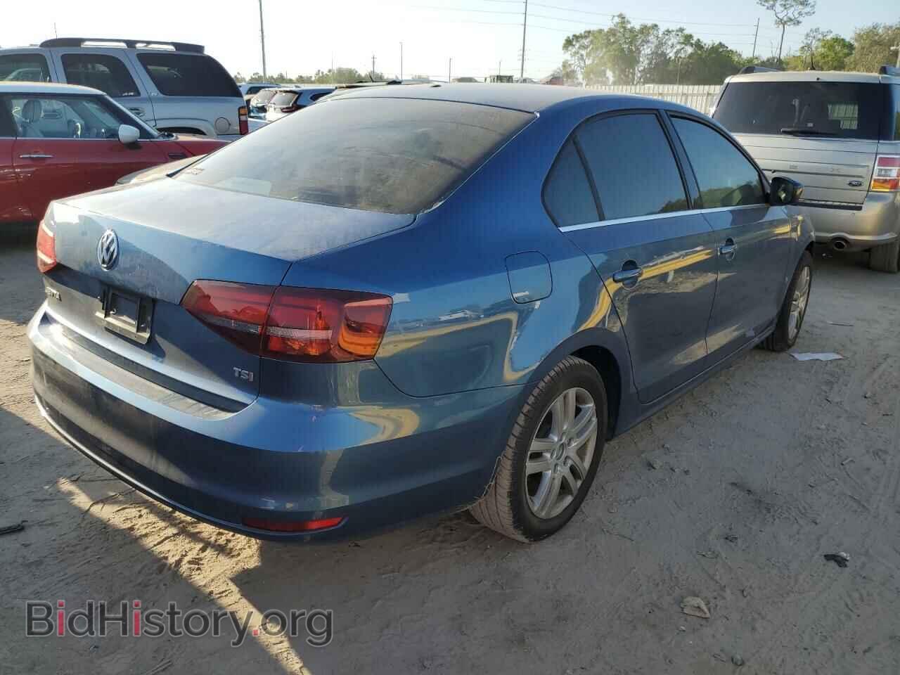 2017 VOLKSWAGEN JETTA - VIN: 3VW2B7AJXHM244697 - Photo 3
