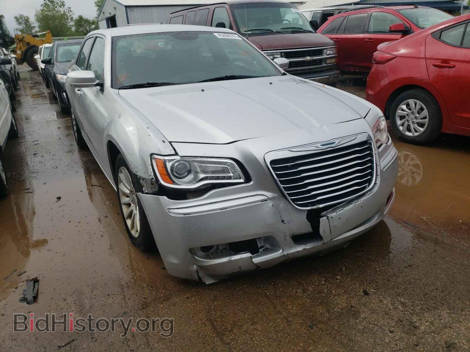Фотография 2C3CCAAG5CH116367 - CHRYSLER 300 2012