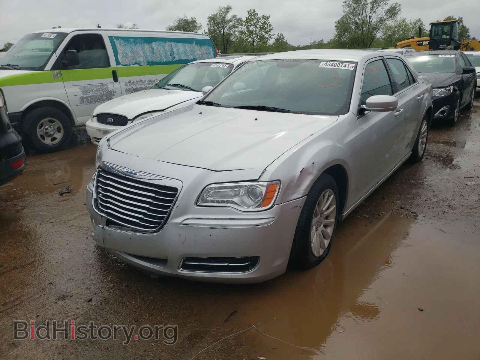 2012 CHRYSLER 300 - VIN: 2C3CCAAG5CH116367 - Фото 2