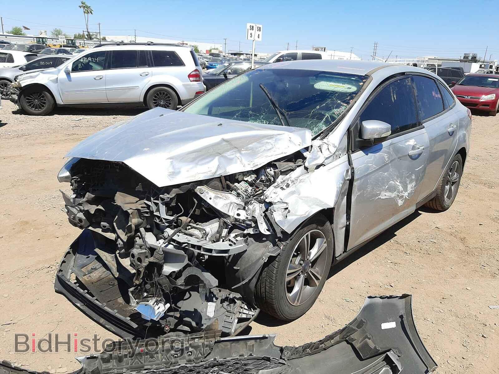 2017 FORD FOCUS - VIN: 1FADP3F23HL206307 - Фото 2