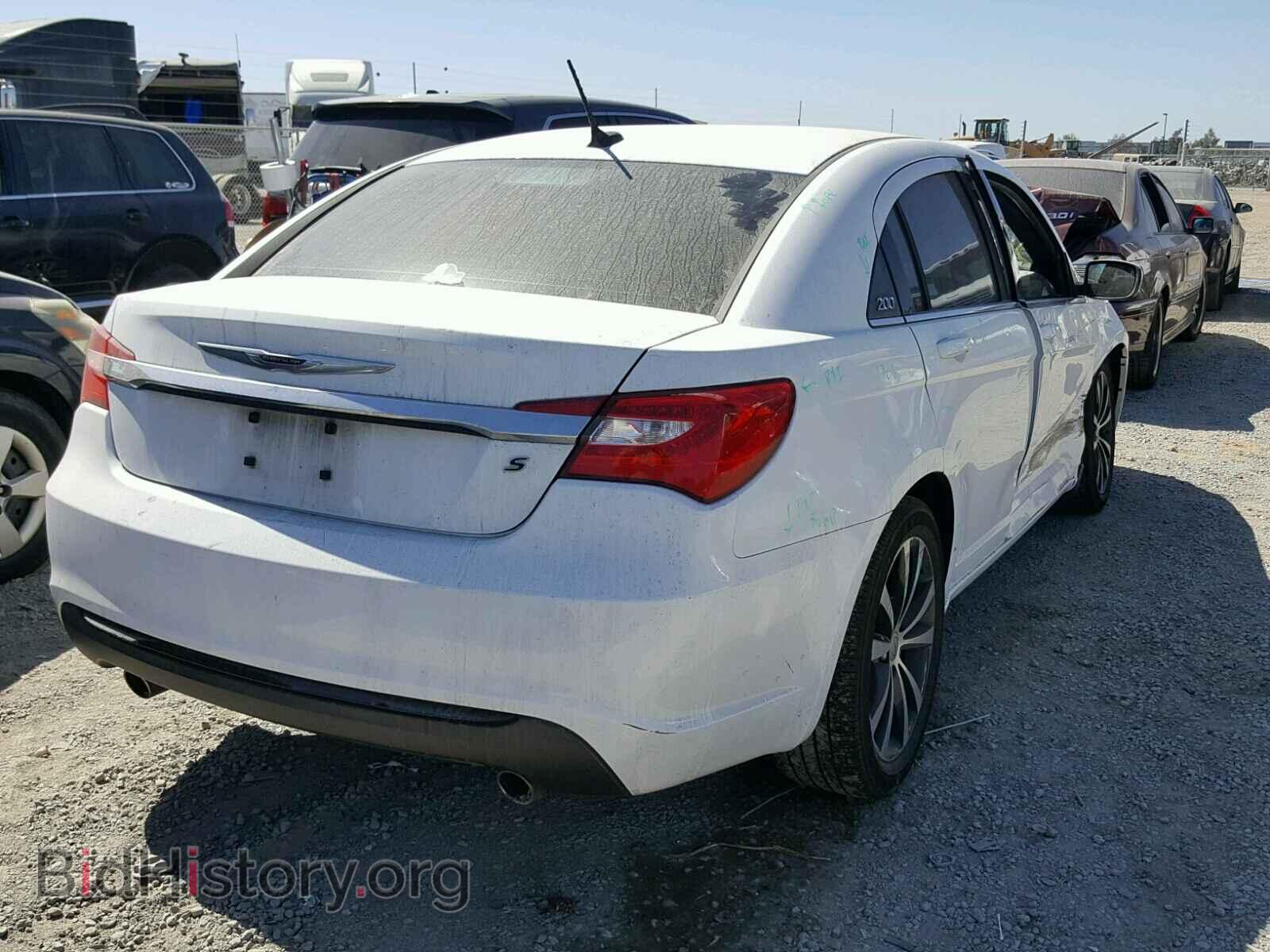 2012 CHRYSLER 200 - VIN: 1C3CCBBG4CN267910 - Фото 4