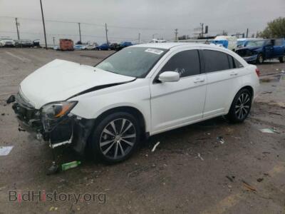 2013 Chrysler 200 200 Tourin, белый — VIN 1C3CCBBB0DN593418, Copart