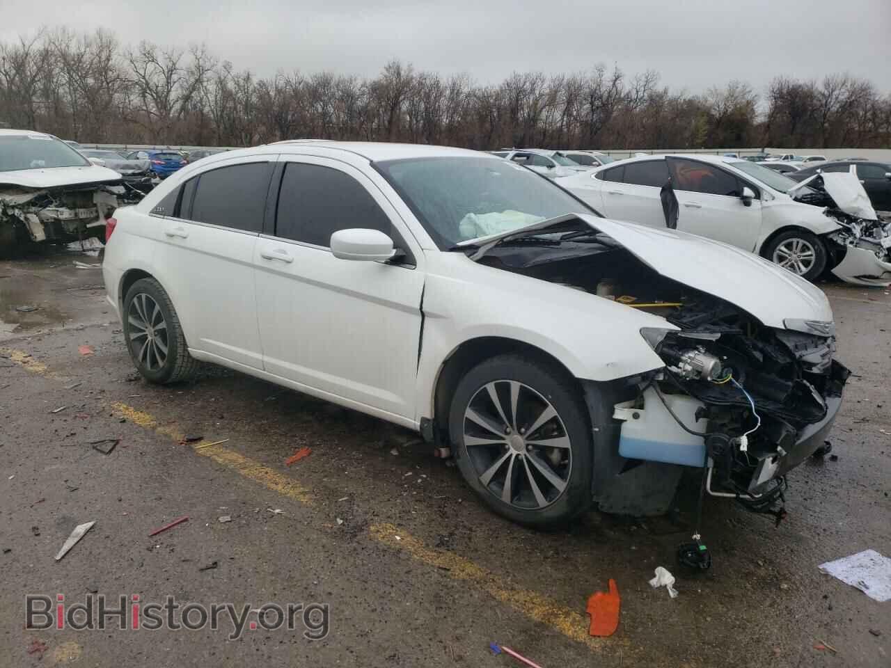 2013 CHRYSLER 200 - VIN: 1C3CCBBB0DN593418 - Photo 4