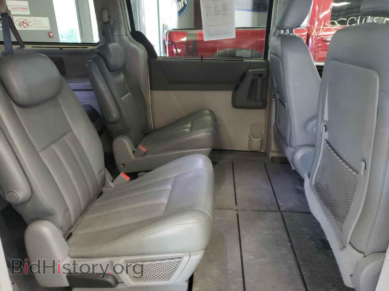 2010 CHRYSLER MINIVAN - VIN: 2A4RR5D15AR128958 - Фото 6