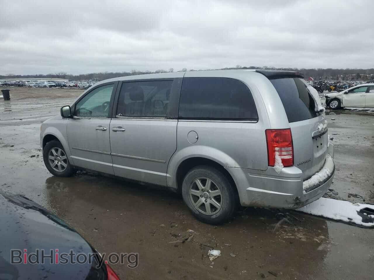 2010 CHRYSLER MINIVAN - VIN: 2A4RR2D16AR400254 - Photo 2