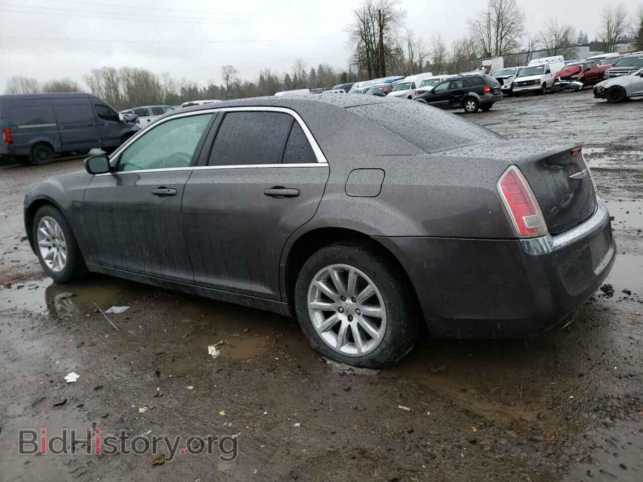 2013 CHRYSLER 300 - VIN: 2C3CCAAG3DH694209 - Фото 2