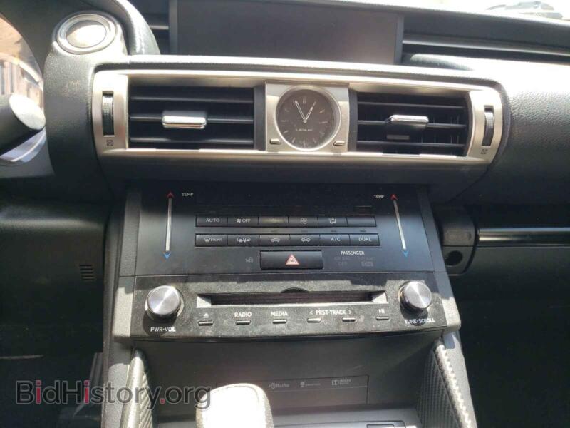 2014 Lexus IS (VIN JTHBE1D25E5001276) — photo 9 of 10