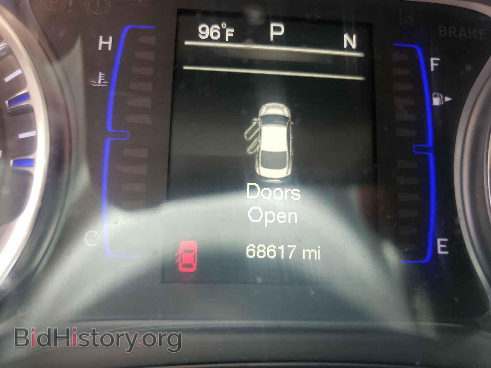2016 CHRYSLER 200 - VIN: 1C3CCCAB6GN173402 - Photo 8