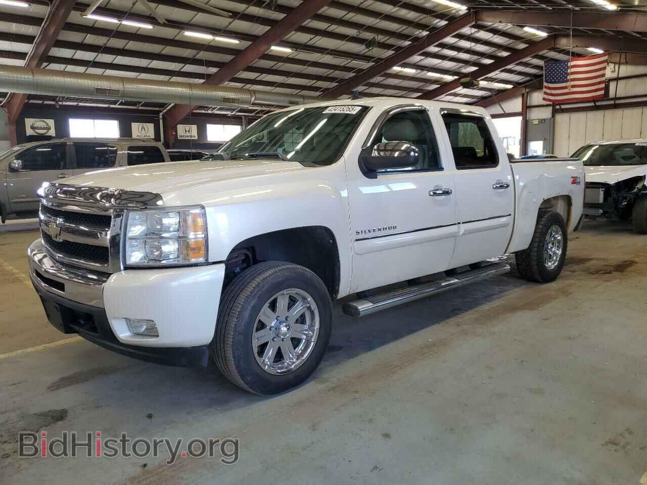 Photo 3GCPKSE32BG252712 - CHEVROLET ALL Models 2011