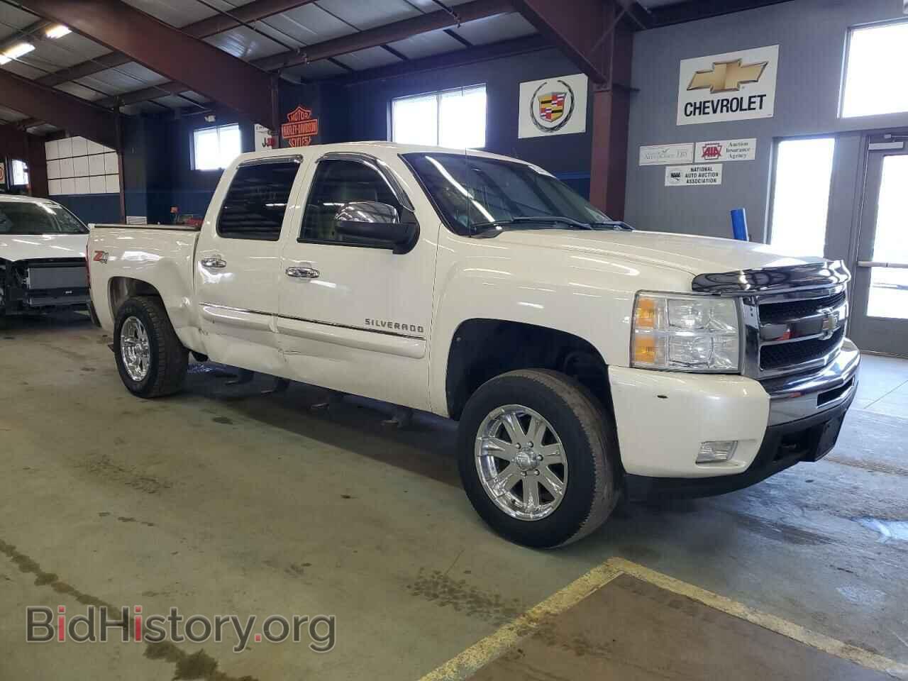 2011 CHEVROLET ALL Models - VIN: 3GCPKSE32BG252712 - Фото 4