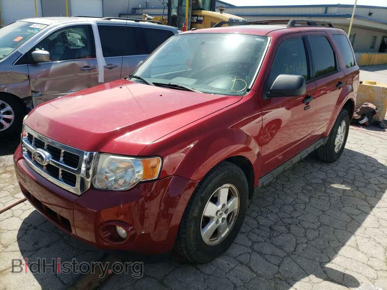 2010 FORD ESCAPE - VIN: 1FMCU0D79AKD24669 - Фото 2