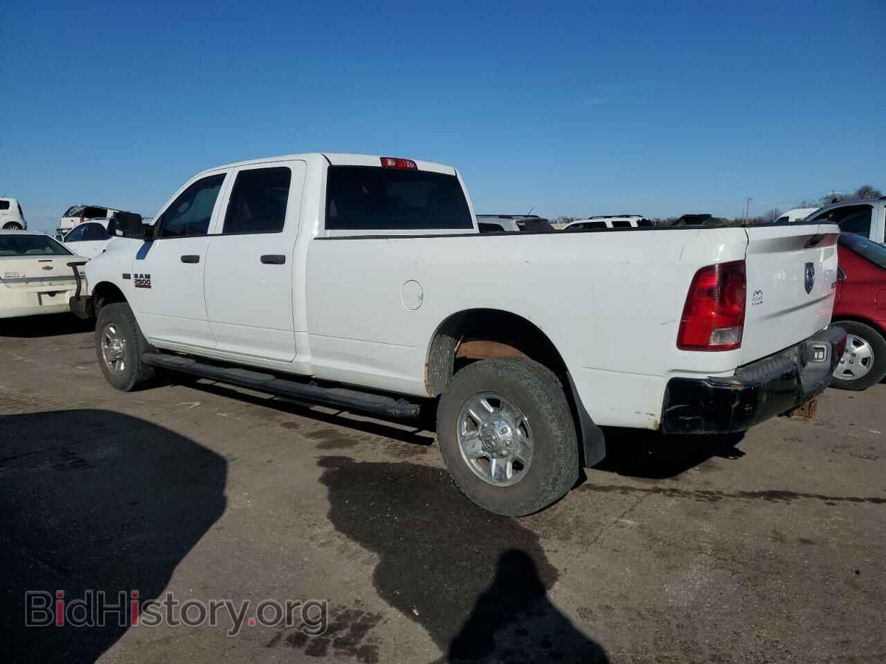 2014 RAM All Models - VIN: 3C6UR5HJ9EG323636 - Фото 2