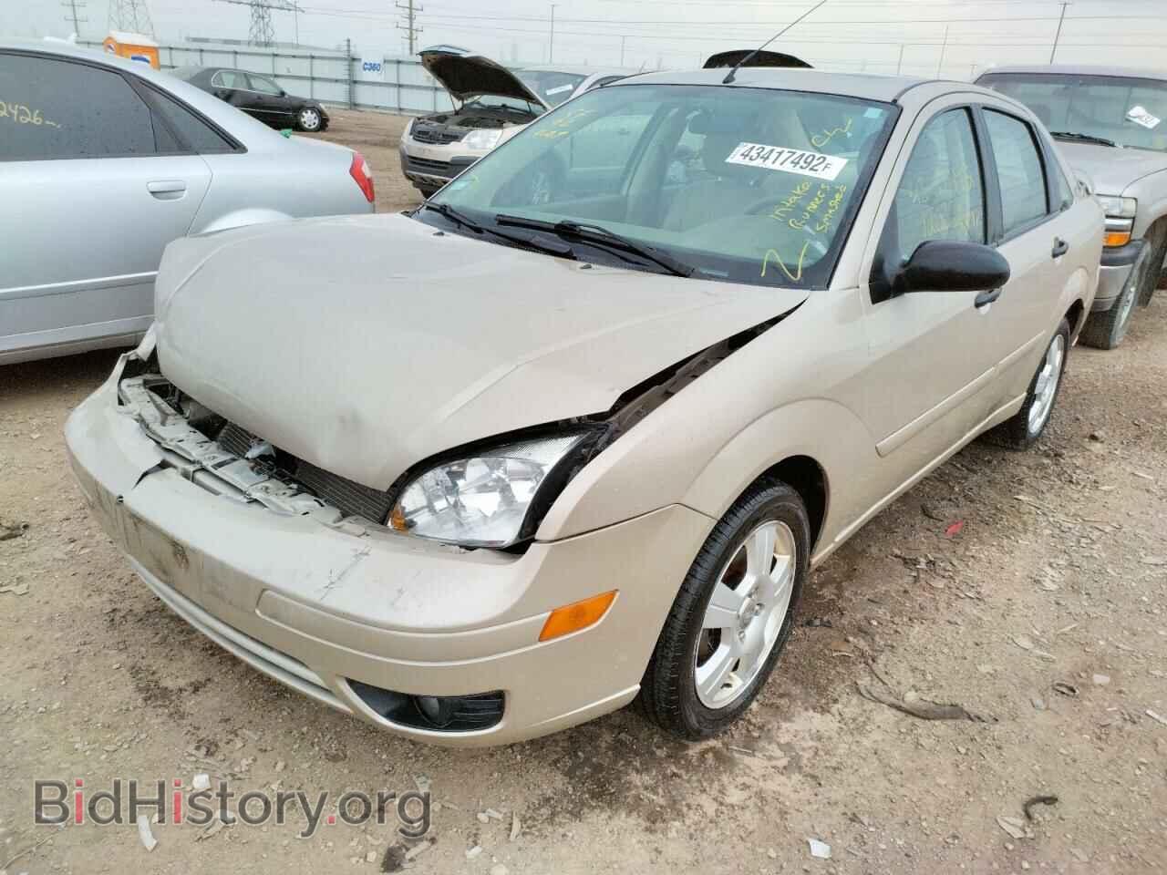 2007 FORD FOCUS - VIN: 1FAHP34N07W230737 - Фото 2
