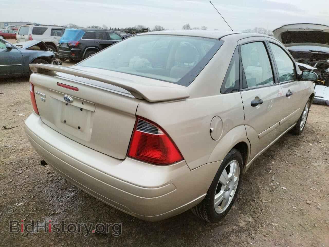 2007 FORD FOCUS - VIN: 1FAHP34N07W230737 - Фото 4