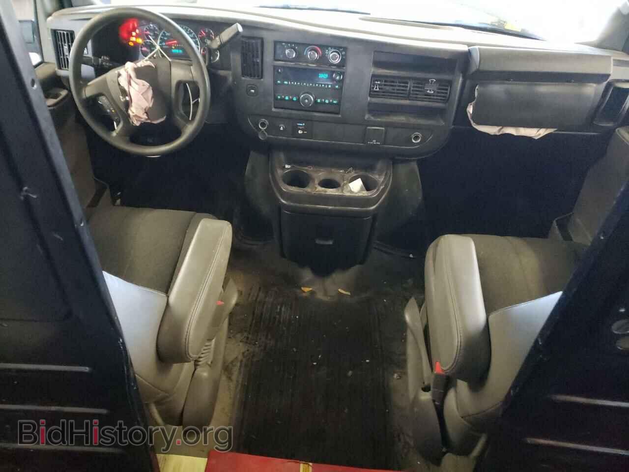 2020 GMC SAVANA - VIN: 1GTW7AFG2L1220898 - Фото 8