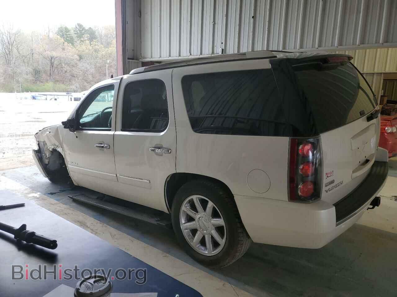 2010 GMC YUKON - VIN: 1GKUKEEF1AR272404 - Фото 2