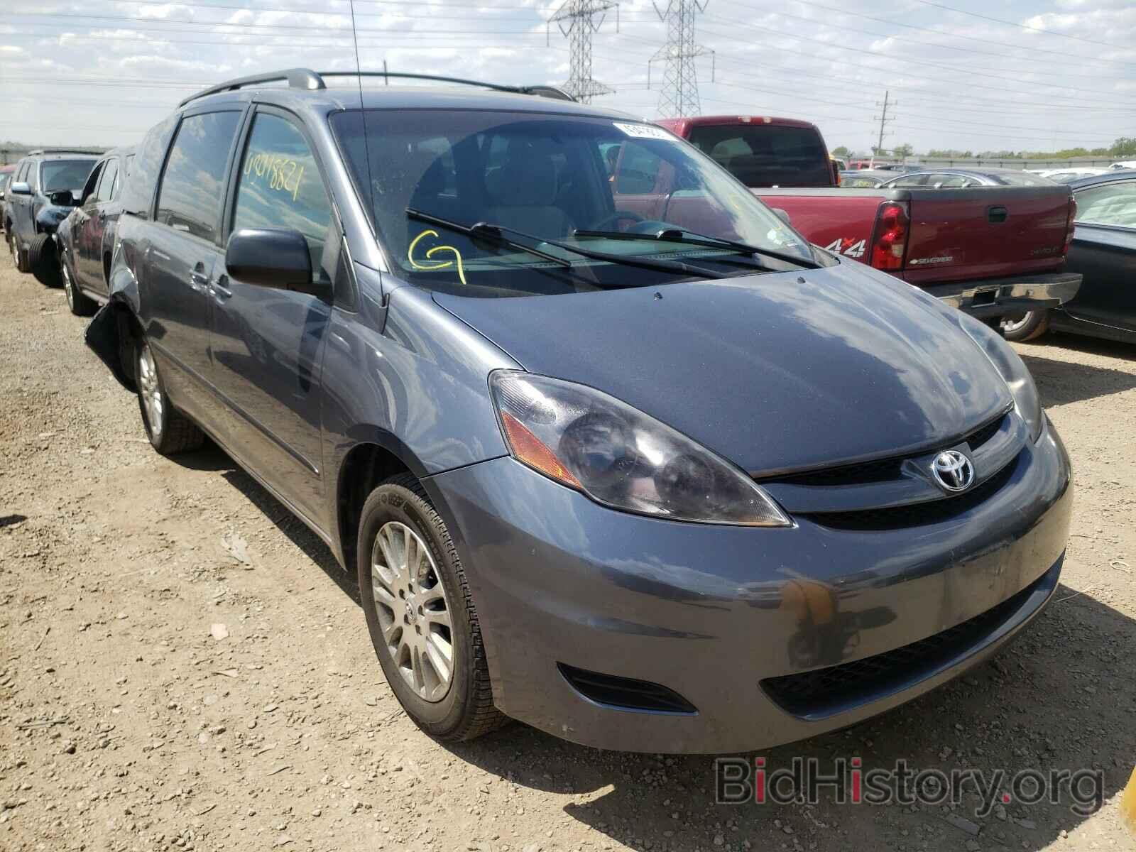 Фотография 5TDJK4CC0AS028665 - TOYOTA SIENNA 2010