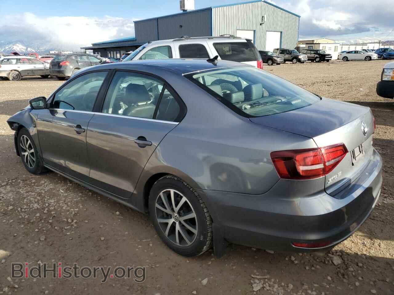 2017 VOLKSWAGEN JETTA - VIN: 3VWDB7AJ7HM334429 - Фото 2