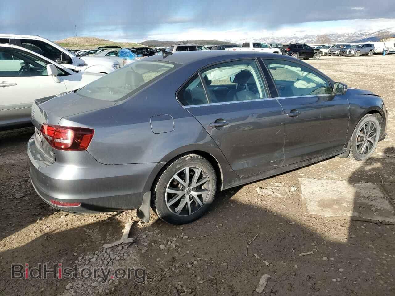 2017 VOLKSWAGEN JETTA - VIN: 3VWDB7AJ7HM334429 - Фото 3