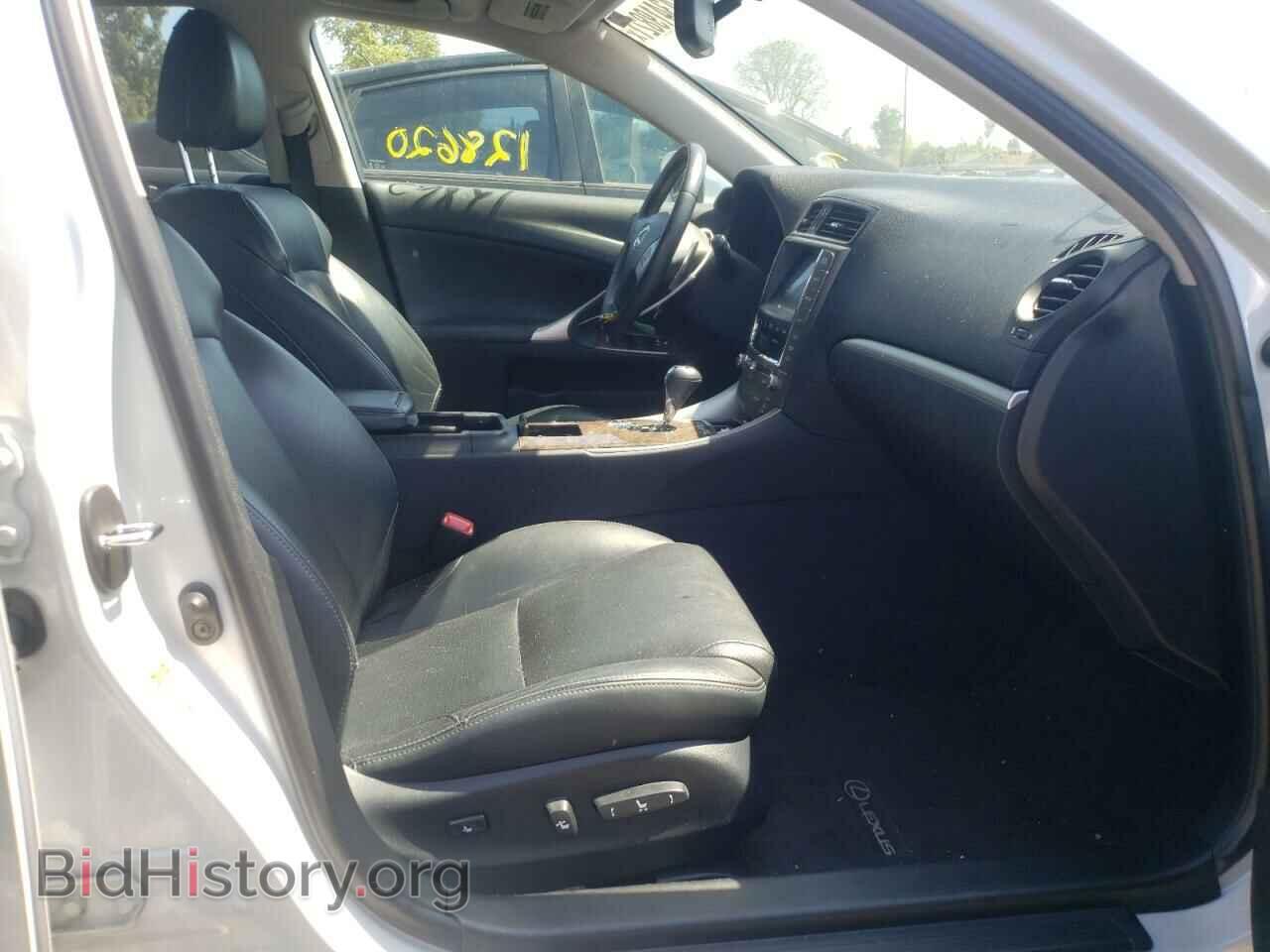 2011 LEXUS IS - VIN: JTHBF5C21B5145005 - Фото 5