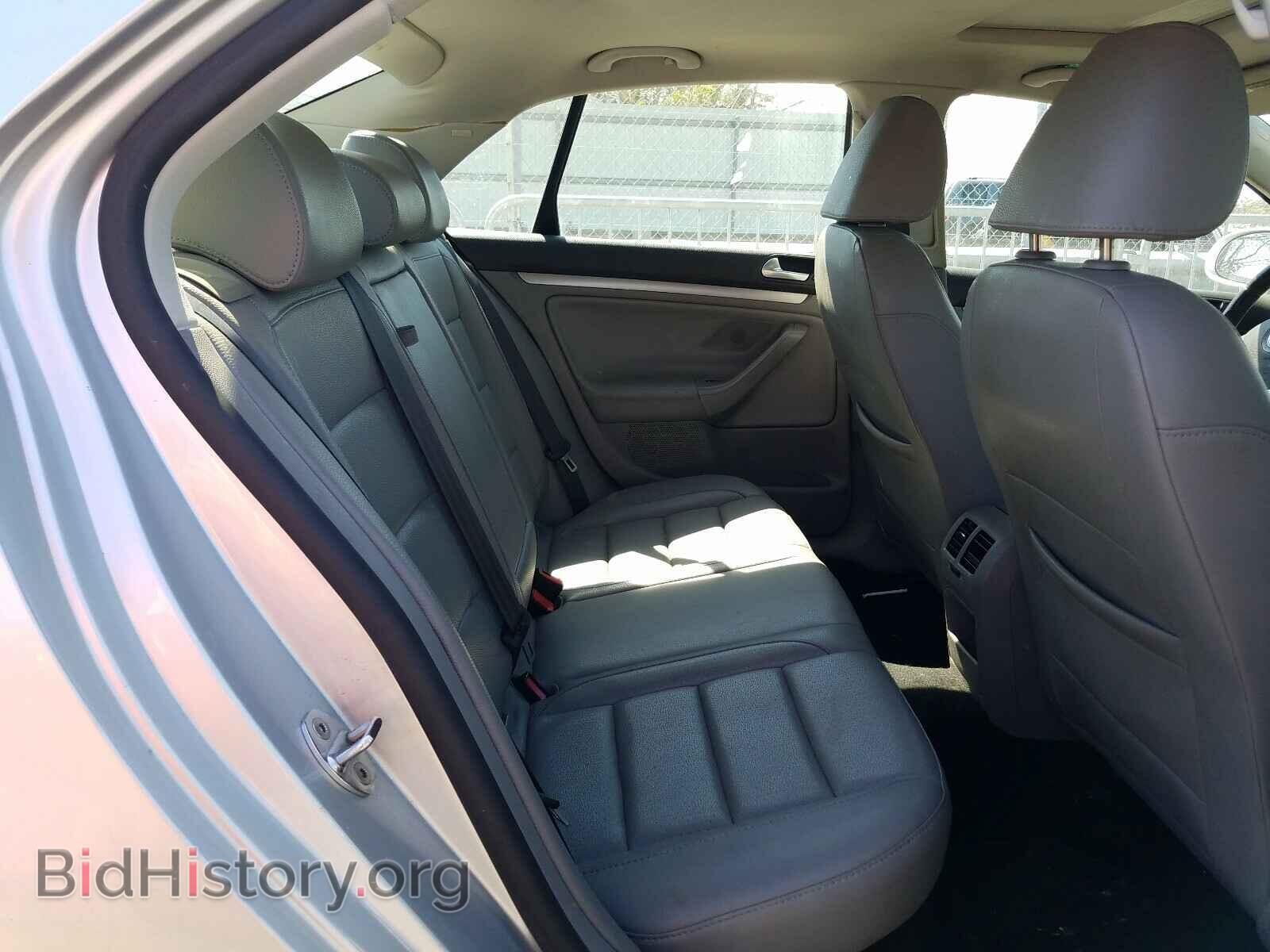 2009 VOLKSWAGEN JETTA - VIN: 3VWRA71K09M038154 - Фото 6