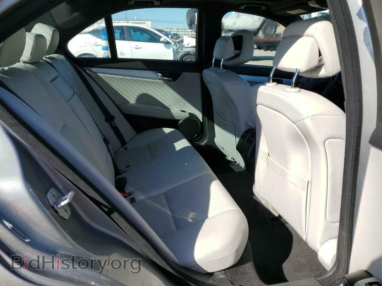 2011 MERCEDES-BENZ C-CLASS - VIN: WDDGF5EB2BF636798 - Фото 10
