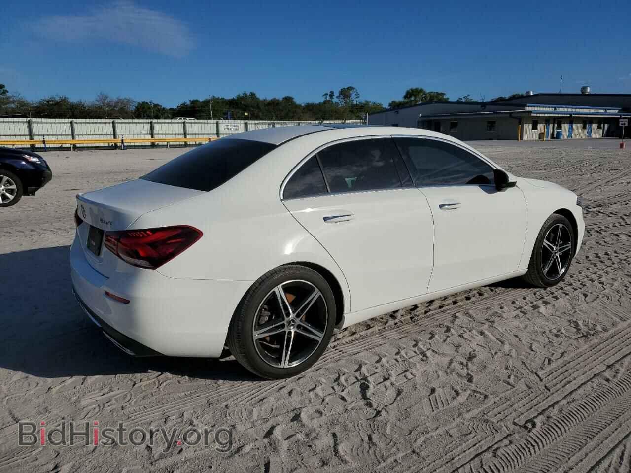 2019 MERCEDES-BENZ A-CLASS - VIN: WDD3G4FB5KW021036 - Фото 3