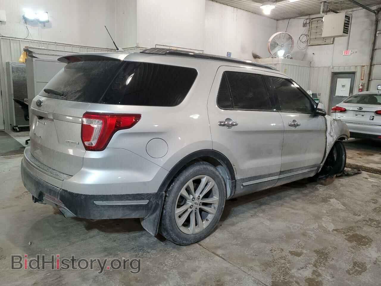 2018 FORD EXPLORER - VIN: 1FM5K7FH4JGB43284 - Фото 3