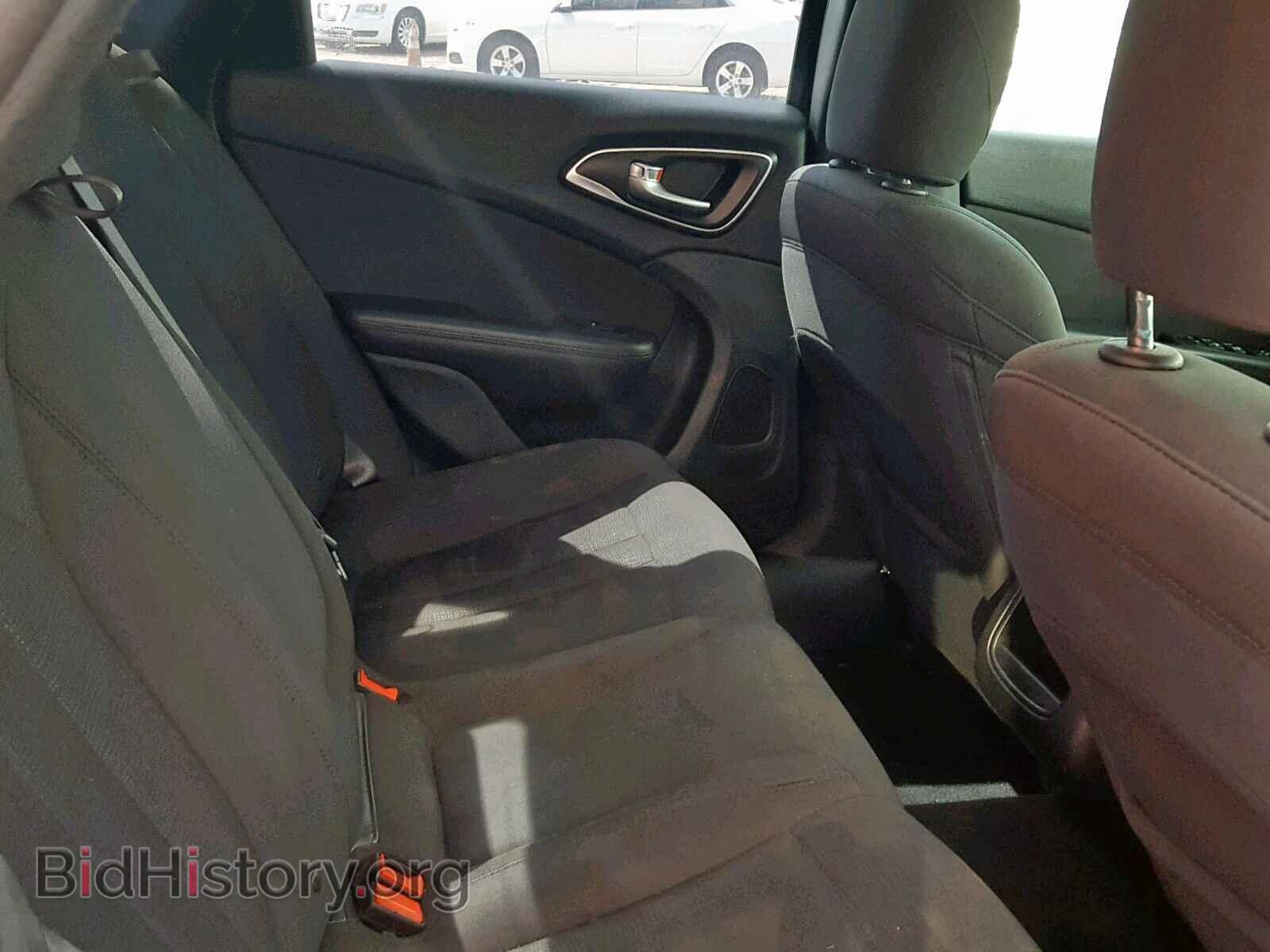 2016 CHRYSLER 200 - VIN: 1C3CCCAB7GN126864 - Photo 6