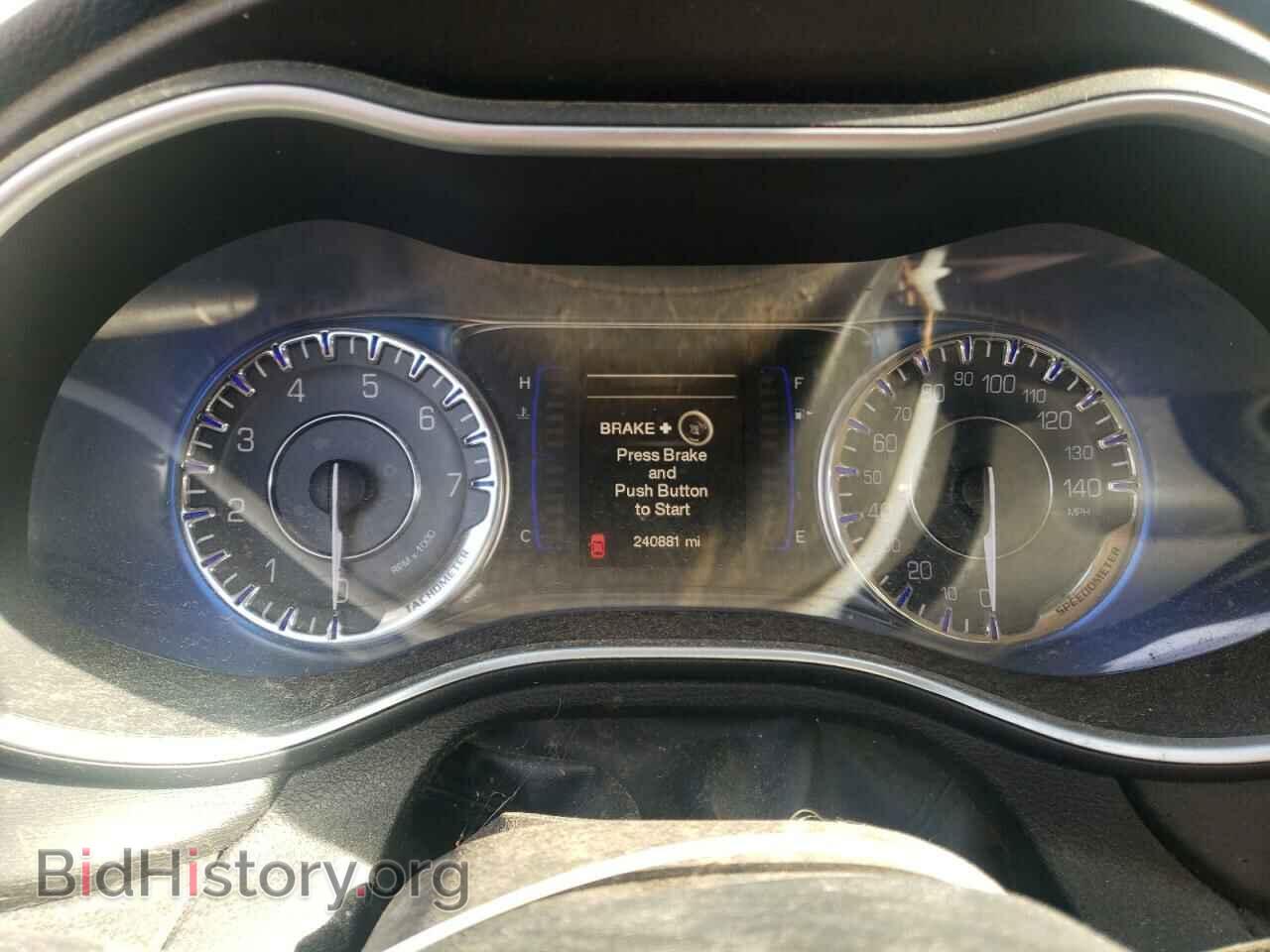 2015 CHRYSLER 200 - VIN: 1C3CCCABXFN606928 - Фото 9
