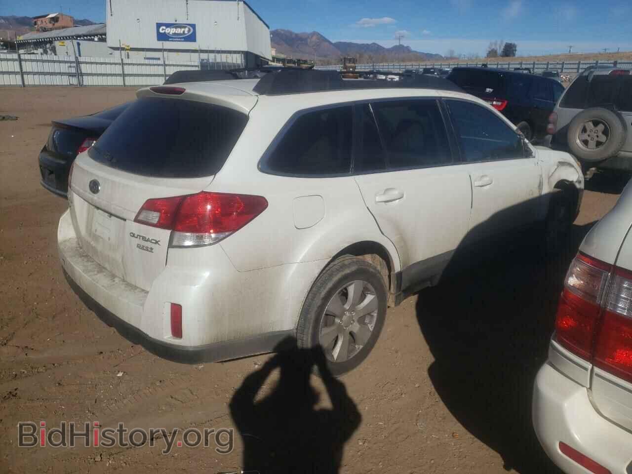 2011 SUBARU OUTBACK - VIN: 4S4BRBCC4B3388976 - Photo 3