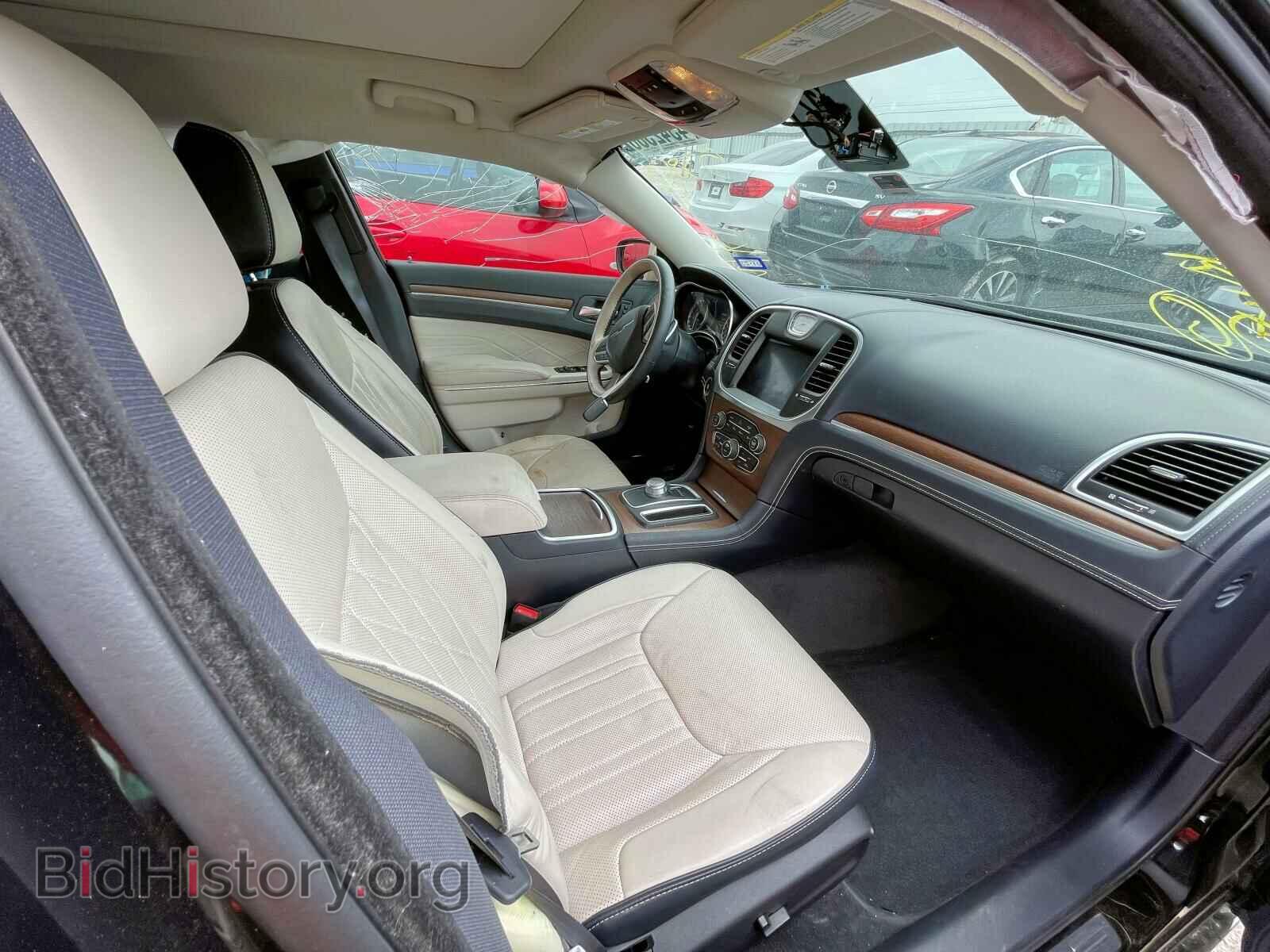 2017 CHRYSLER 300 - VIN: 2C3CCAPT7HH538636 - Фото 5