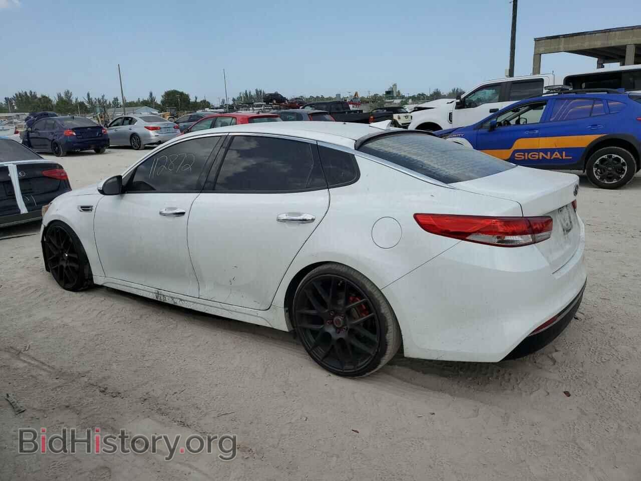 2017 KIA OPTIMA - VIN: 5XXGU4L38HG143885 - Фото 2