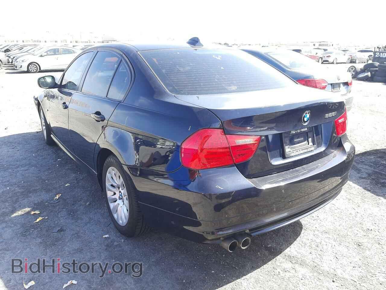 2009 BMW 3 SERIES - VIN: WBAPH53519A434363 - Фото 3