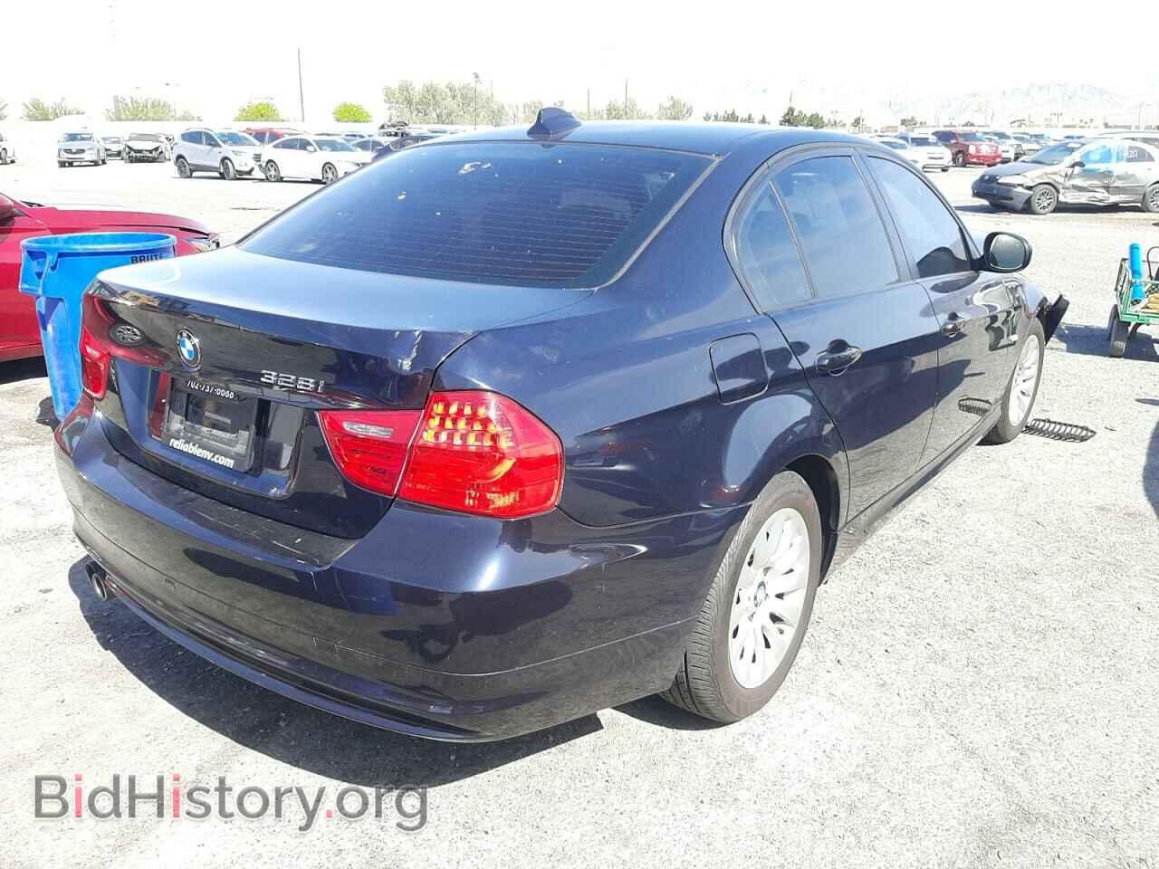 2009 BMW 3 SERIES - VIN: WBAPH53519A434363 - Фото 4