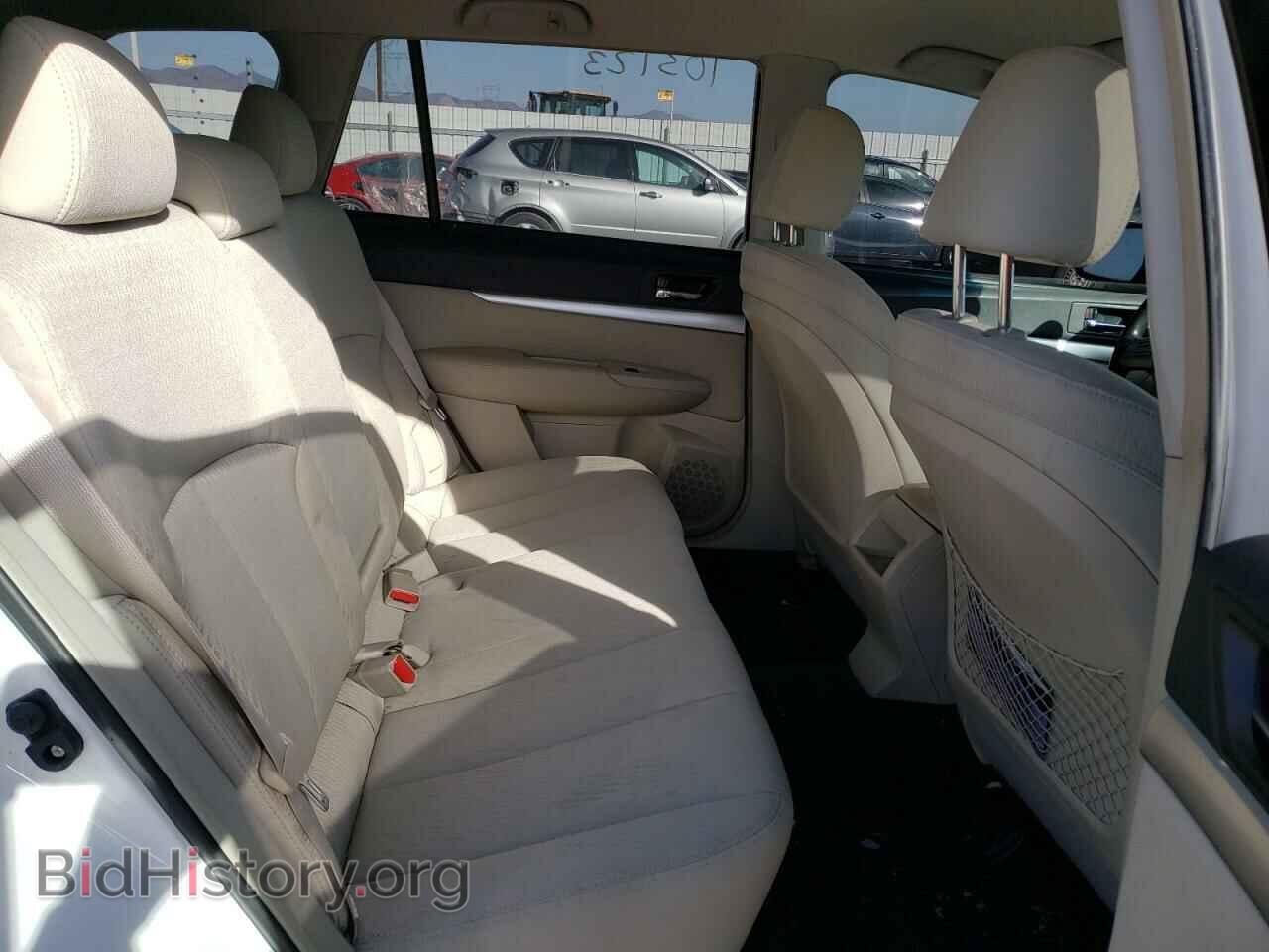 2011 SUBARU OUTBACK - VIN: 4S4BRCAC3B3396396 - Фото 6