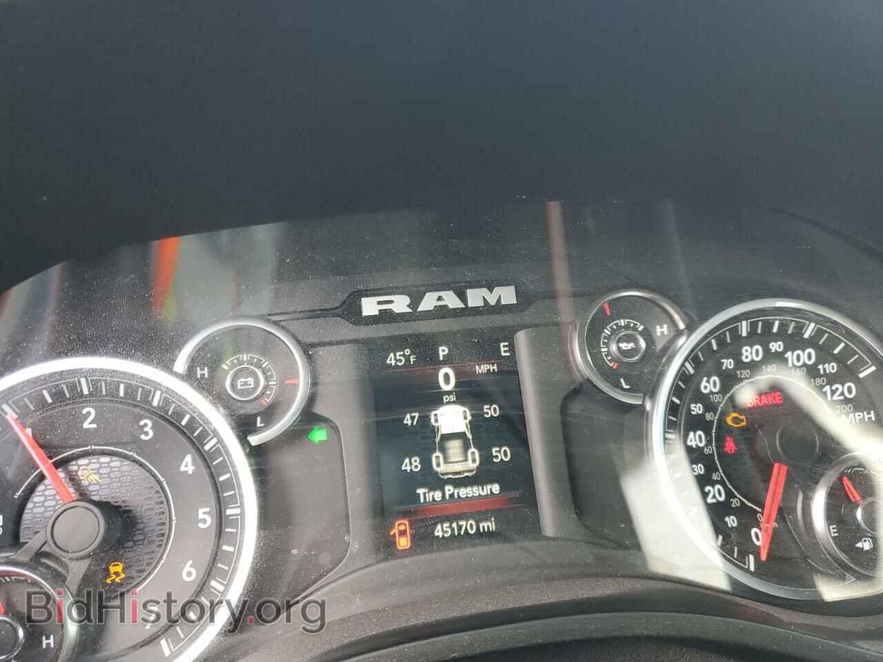 2019 RAM 1500 - VIN: 1C6SRFFT1KN743072 - Фото 9
