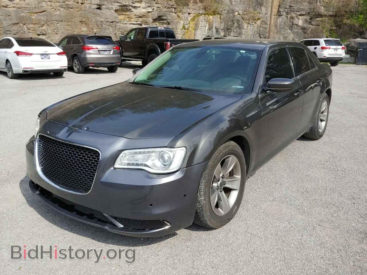 2017 CHRYSLER 300 - VIN: 2C3CCAAG2HH577453 - Фото 2