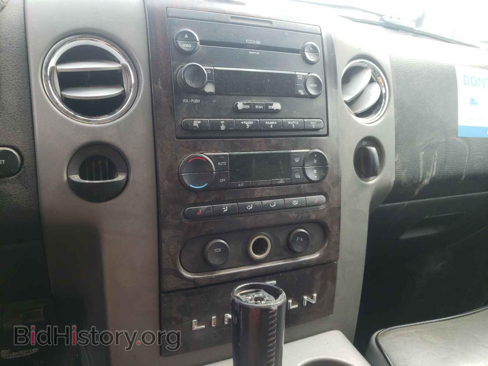 2006 LINCOLN MARK LT - VIN: 5LTPW16576FJ19804 - Фото 9