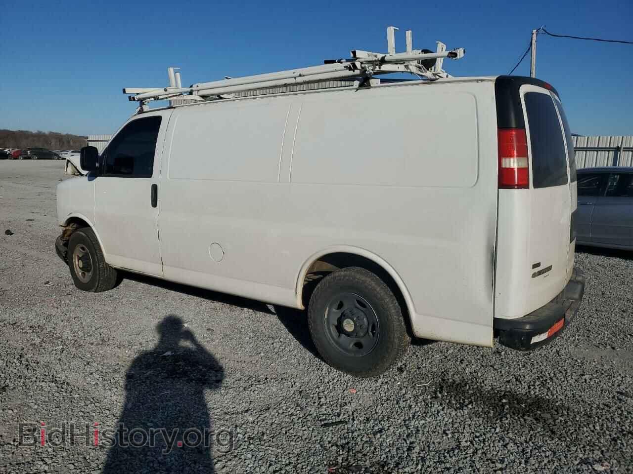 2011 CHEVROLET EXPRESS - VIN: 1GCWGFCA9B1109910 - Фото 2