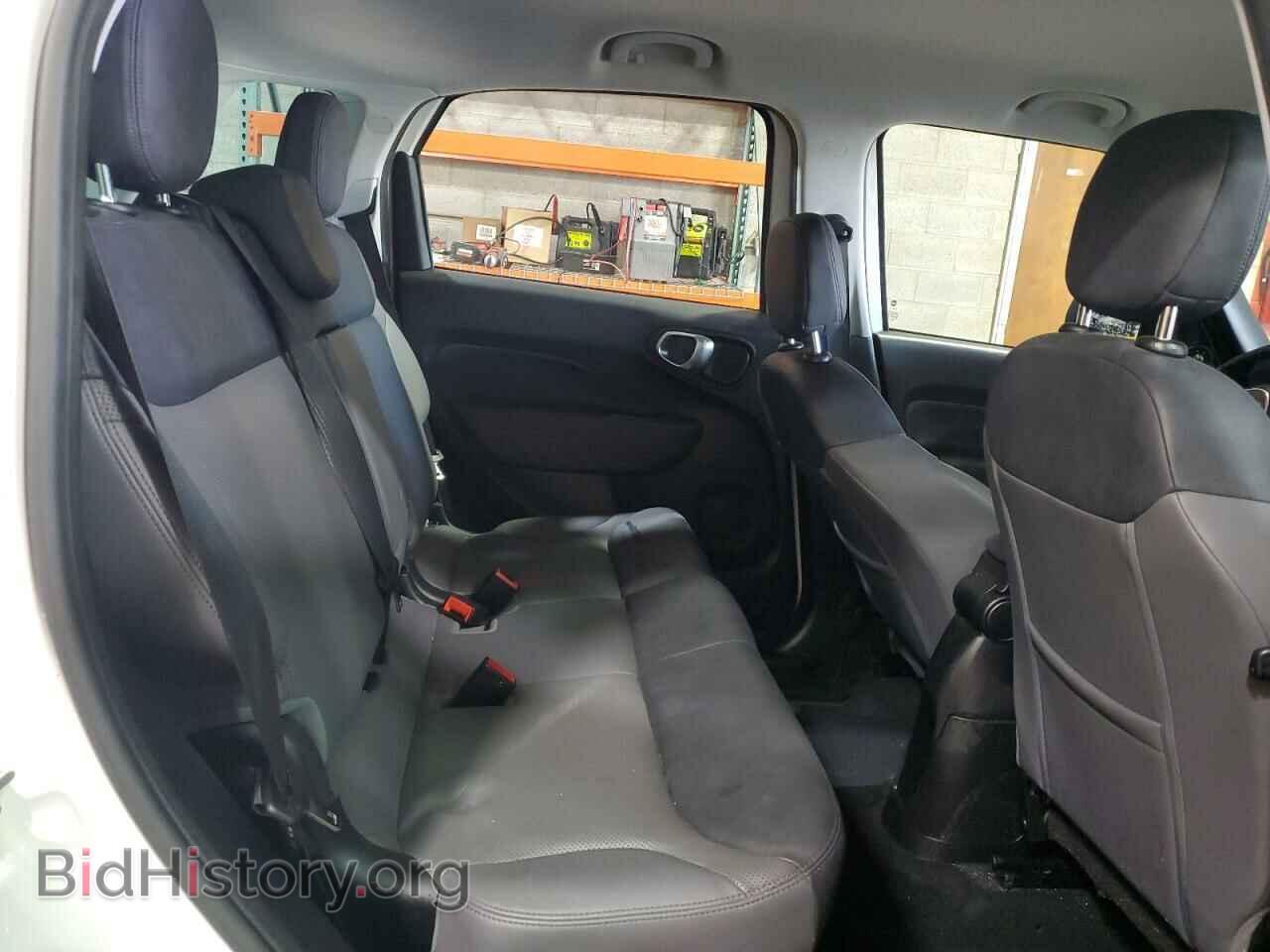 2017 FIAT 500 - VIN: ZFBCFADH9HZ040010 - Photo 10